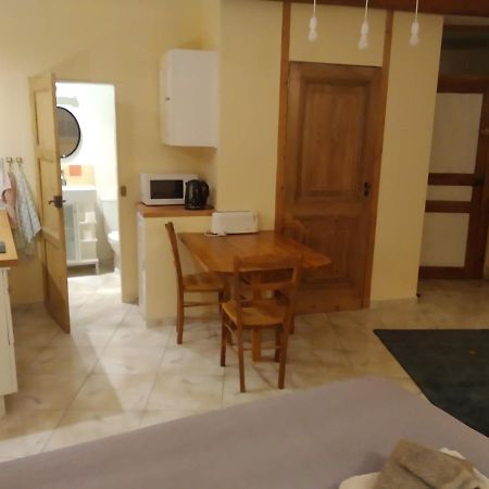 Au Coeur De Montastruc-La-Conseillere - Chambres D'Hotes Buitenkant foto